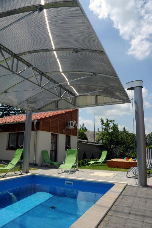 Arany Szolo Wellness Apartmanhaz ヘーヴィーズ エクステリア 写真