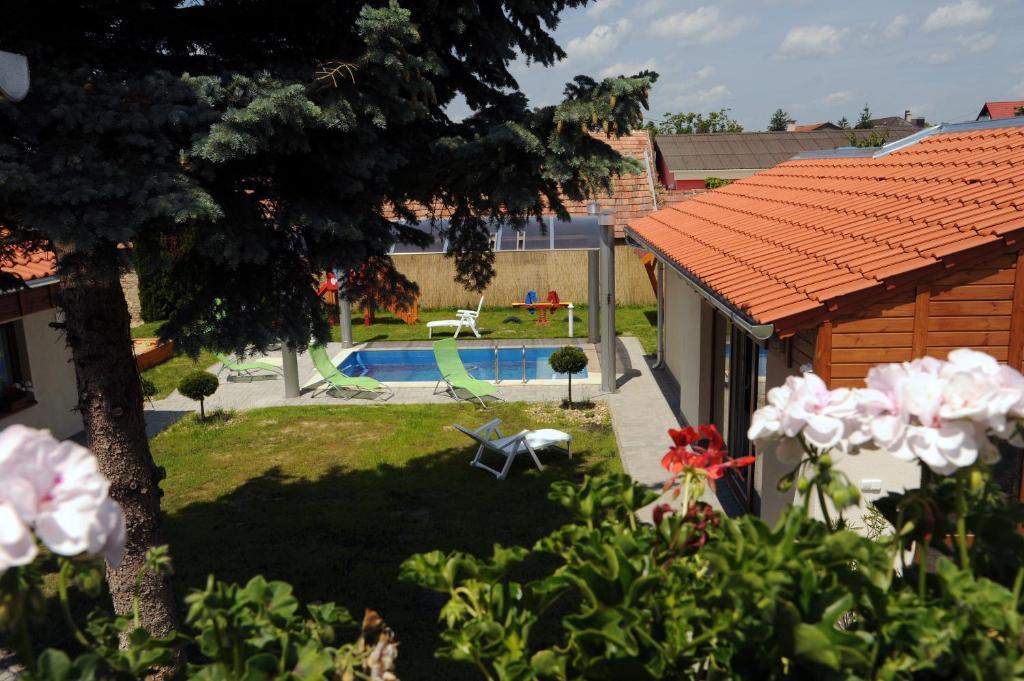 Arany Szolo Wellness Apartmanhaz ヘーヴィーズ エクステリア 写真