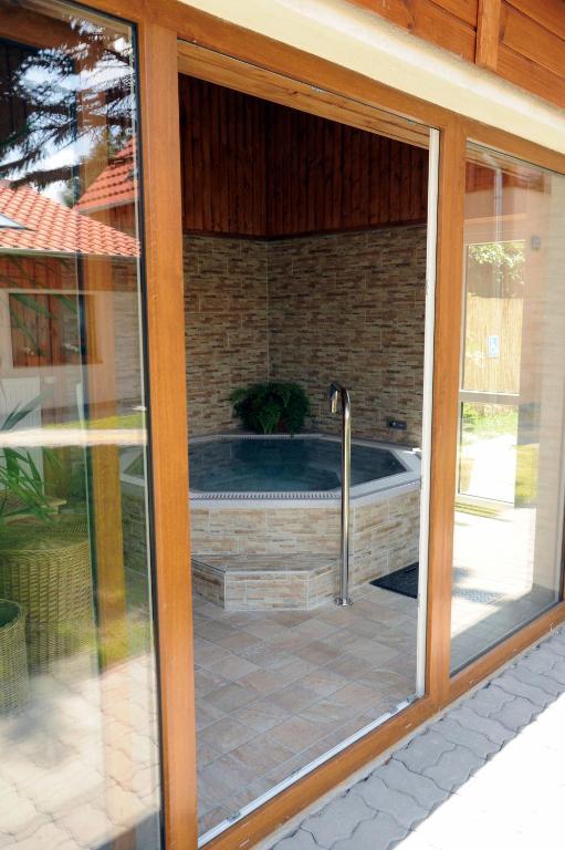 Arany Szolo Wellness Apartmanhaz ヘーヴィーズ エクステリア 写真